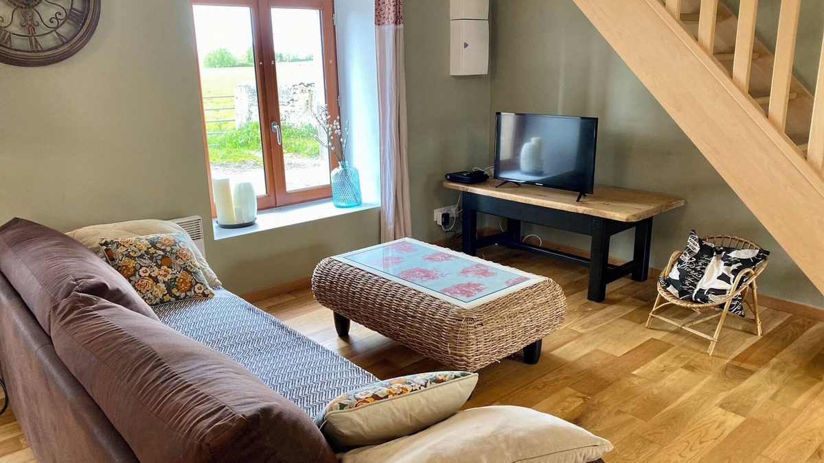 Neuville-au-Plain House | Gîte 5 Personnes au Bord du Marais. A 15min des Plages. Animaux Acceptés