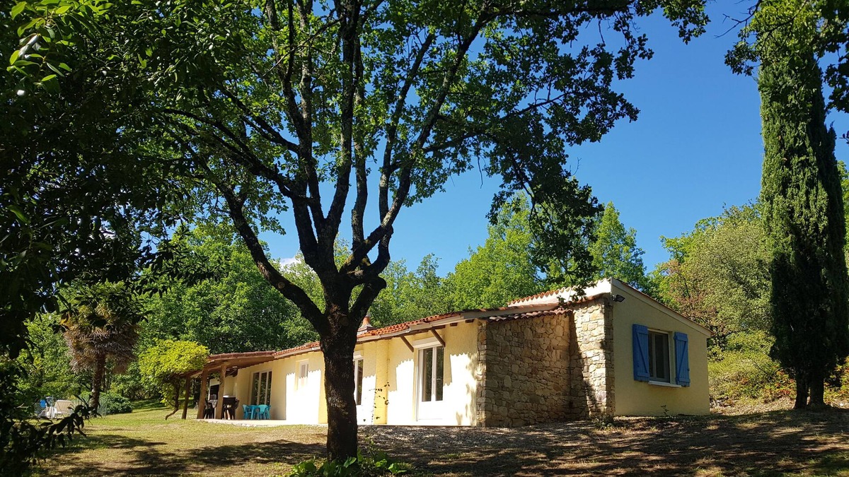 Gignac Cottage | Gîte 6/8 persons swimming pool/tennis court