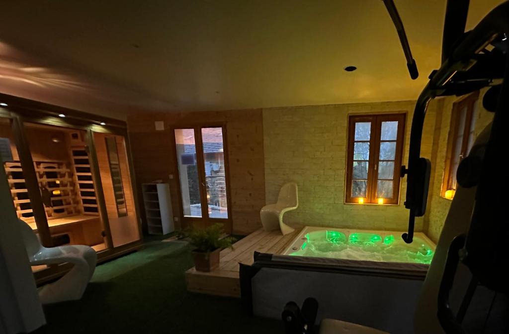 Chamole House | Gîte au Coeur du Jura entre Comté et Vin Jaune, Gîte Comté
