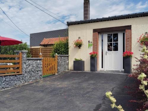 Eppe-Sauvage House | Gîte chaleureux en plein cœur de la nature avec terrasse, animaux acceptés, proche Val Joly - FR-1-510-183