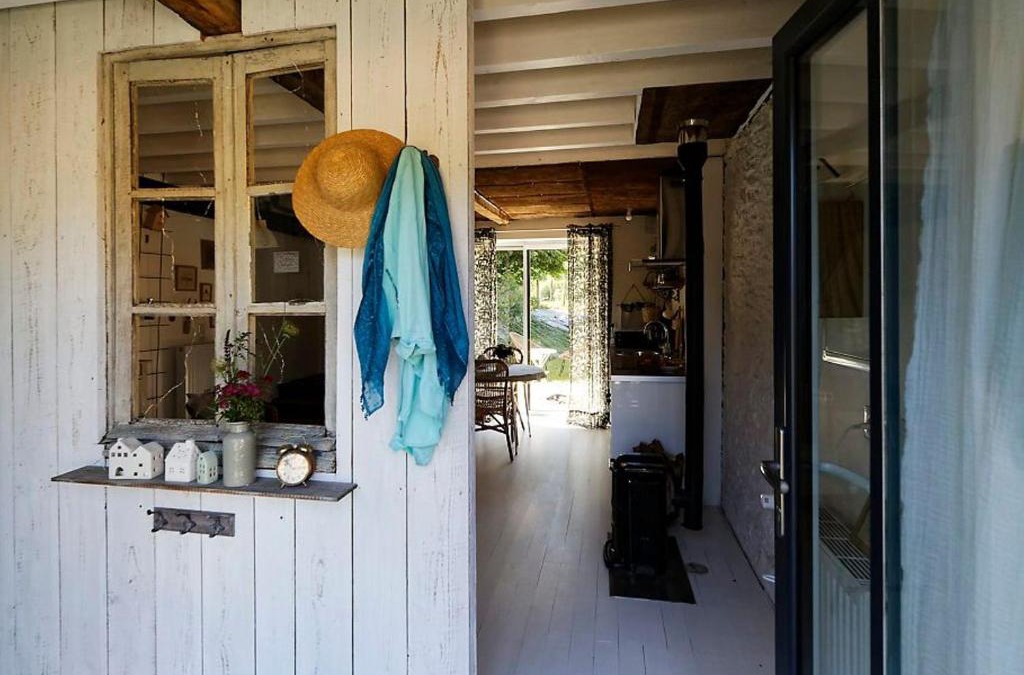 Louplande House | Gîte cosy à la ferme près du Mans - Jardin, Terrasse, Poêle à bois, et Sérénité Rurale - FR-1-410-269