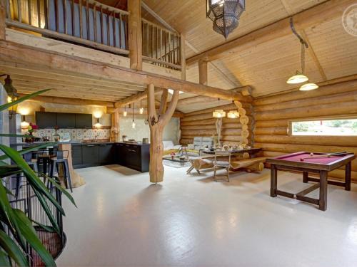 Saint-Jean-Soleymieux House | Gîte de charme avec poêle à bois, billard et terrasse dans les Monts du Forez - FR-1-496-313