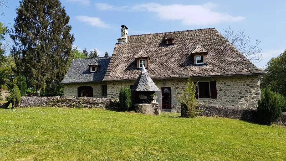 Latronche Villa | Gîte de France in Latronche 2 ears - Gite de France 5 people