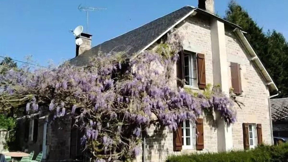 Sarran Villa | Gîte de France Le cantou des mille sources 3 ears - Gîte de France 8 people
