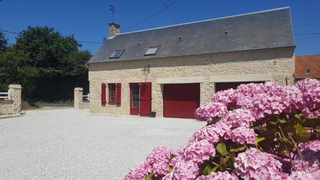 Englesqueville-la-Percee House | gîte de la Girouette