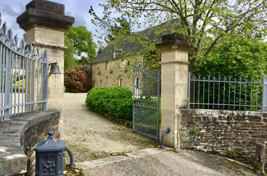 Le Molay-Littry House | Gîte de la Butte