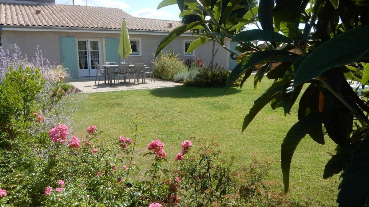 Pujols-sur-Ciron House | Gîte des Guizats - Pujols-sur-ciron
