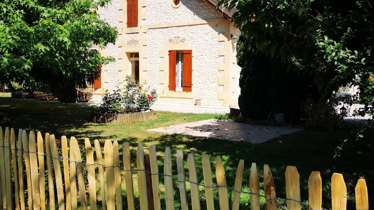Lamonzie-Saint-Martin House | Gîte du château Haut Lamouthe