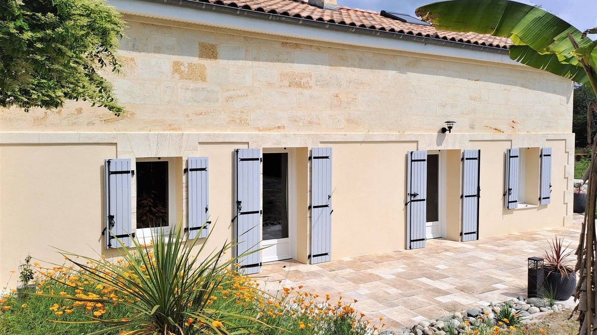 Saint-Andre-de-Cubzac House | Gîte du pont de Lapeyre, 3* bed and breakfast