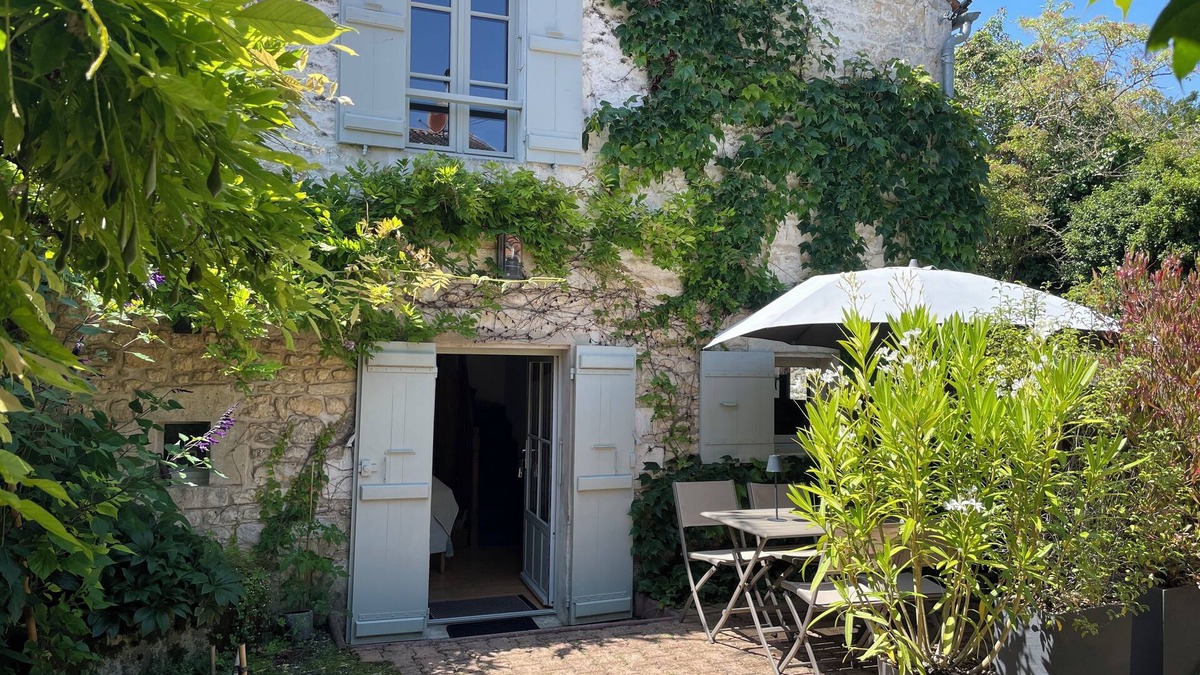 Port-d'Envaux House | Gîte du Presbytère - Exceptional charming house - Port d'Envaux