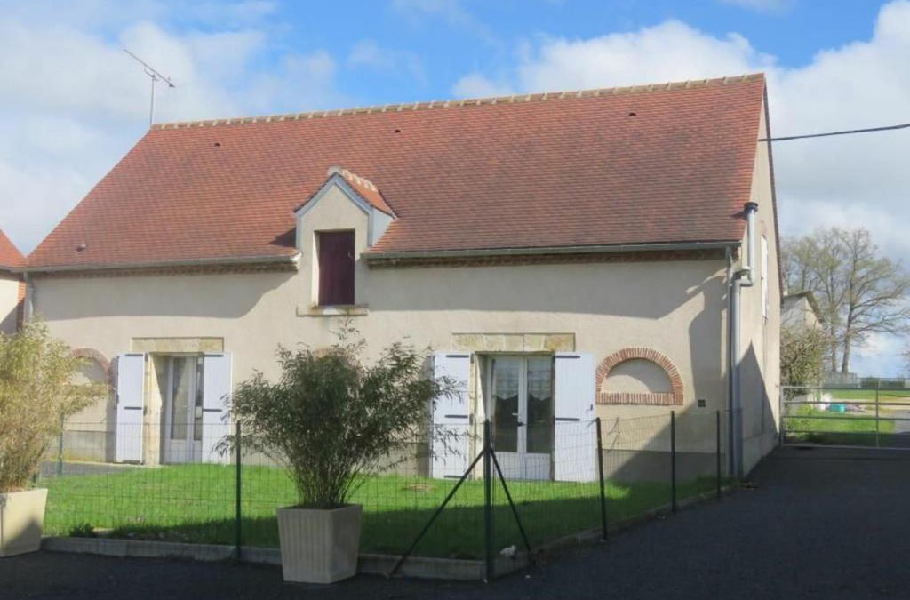Vieilles-Maisons-sur-Joudry House | Gîte familial à la ferme avec jardin clos, proche Forêt d'Orléans et étangs, lits faits, jeux enfants - FR-1-590-88