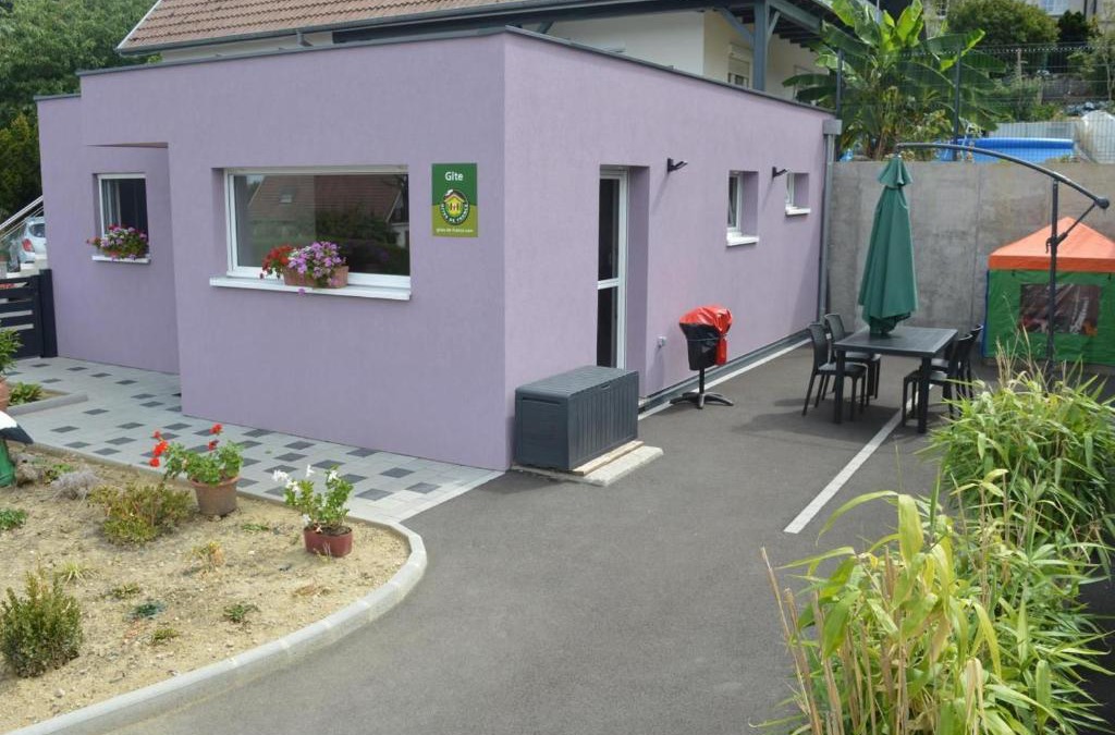 Altkirch House | Gîte familial tout confort à Altkirch - Terrasse, jardin, parking, proche pistes cyclables et randos - FR-1-744-5
