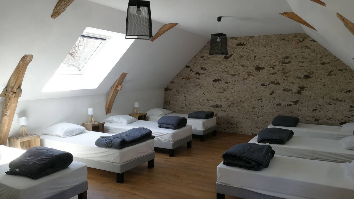 Murs-Erigne House | Gîte for 8 people