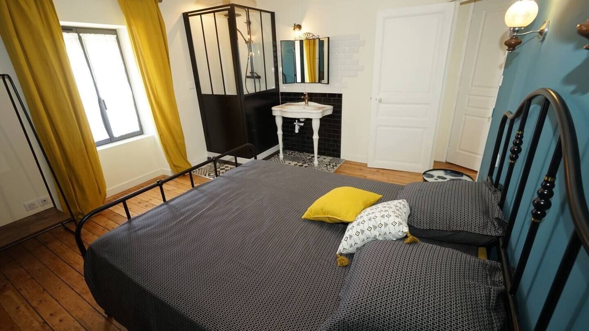 Chateauroux House | Gîte Hortensia - Chateauroux - 4bed - 7p