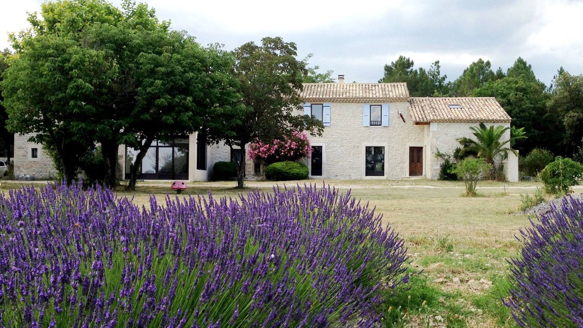Solerieux House | Gîte in Mas provençal