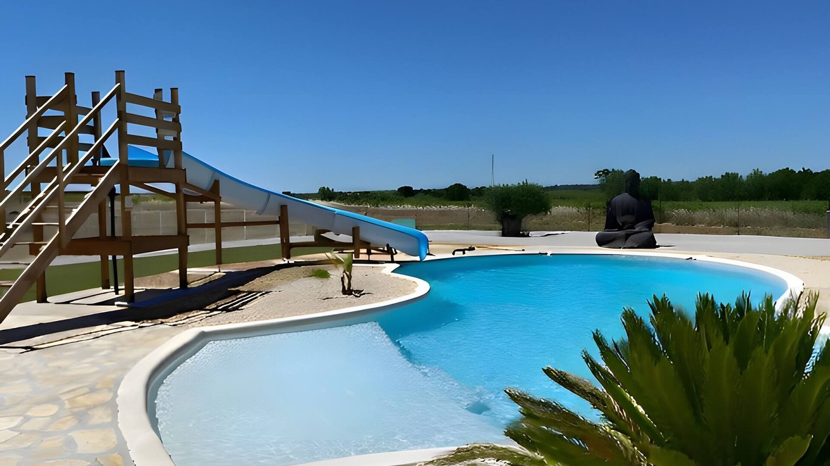 Cazouls-les-Beziers Cottage | Gîte l'écluse - Domaine La Noria Holiday Homes