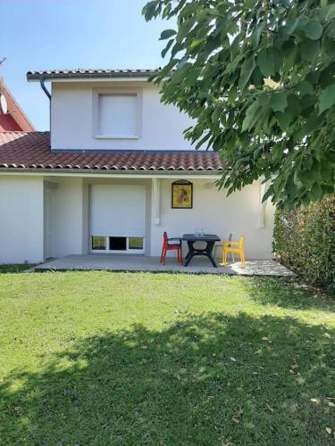 Pirajoux House | Gîte l'Etape
