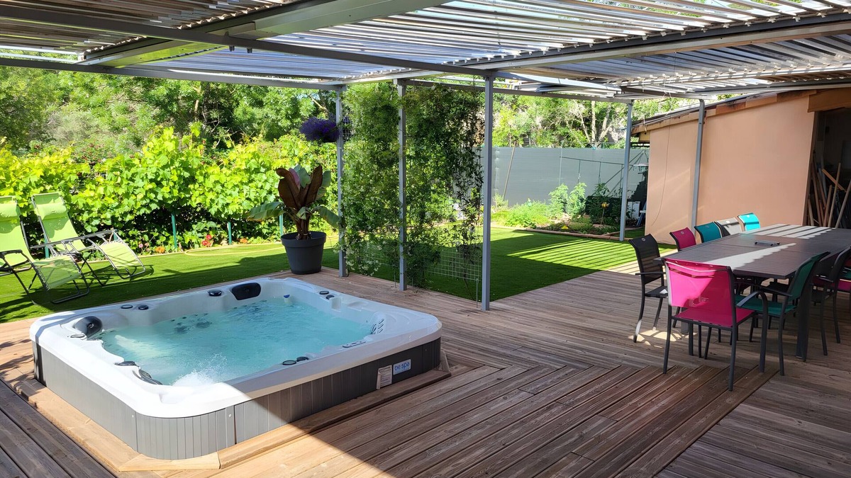 Le Bosc House | Gîte la casa del papé, 4 stars, near Lake Salagou