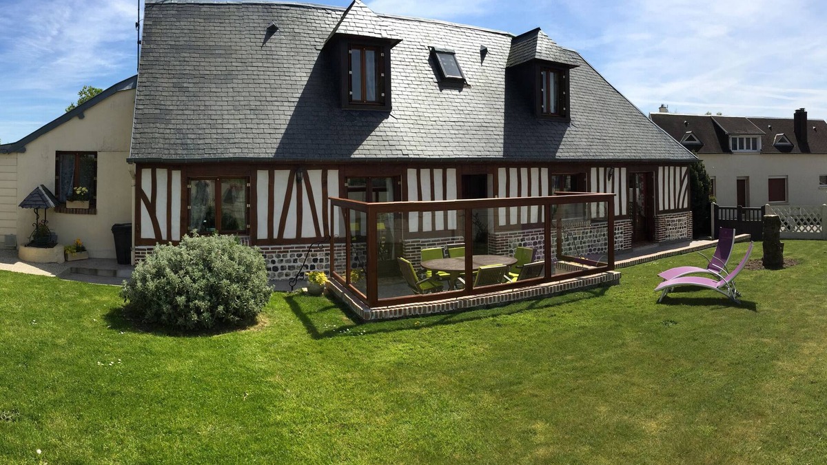 Criquetot-lʼEsneval House | Gîte la Criquetotaise 6 people in a village near Etretat