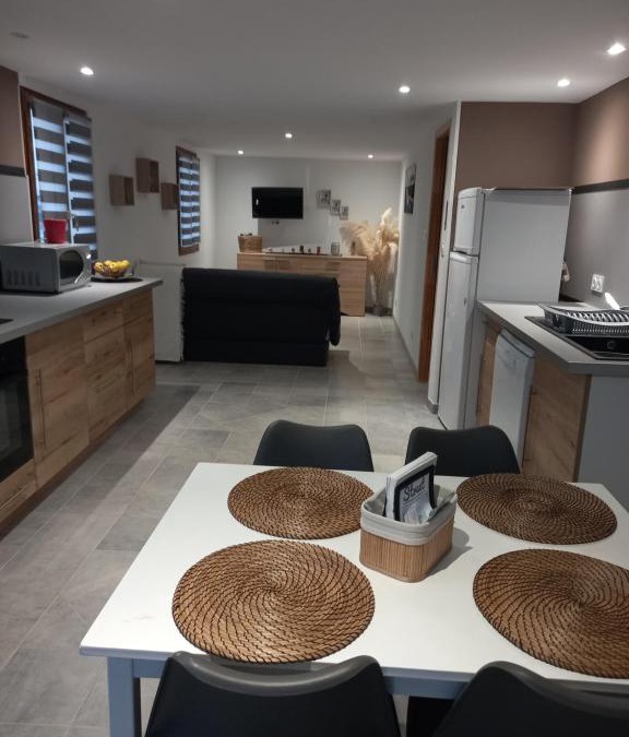 Pende House | Gîte LA FONTAINE DU MARAIS