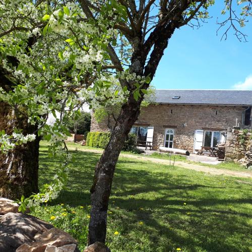 Saint-Laurent-d'Olt House | Gîte La Grange
