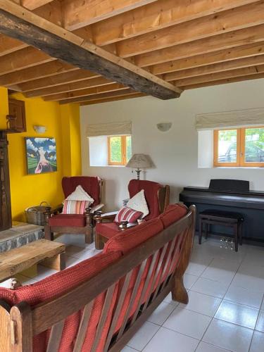 Reffuveille House | Gîte La Roche