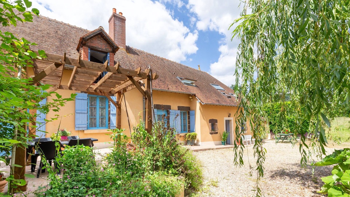 Subligny Apartment | Gîte Moulin de Pilate - Longère 2 chambres et parc