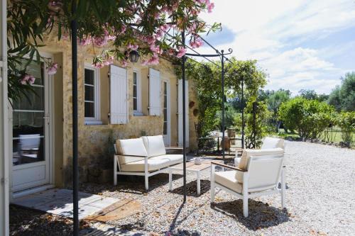 Lagnes House | Gîte Petit Luberon chez Manon en Luberon - Vacation rental in guest house