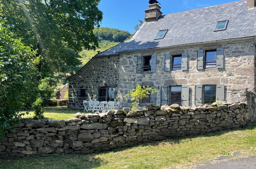 Le Claux Villa | Gîte pour 9 personnes avec jardin à proximité du Puy Mary
