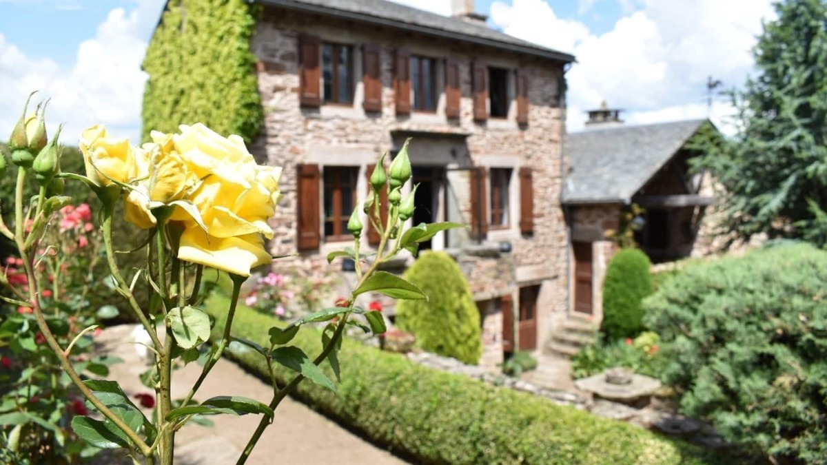 Castelnau-Pegayrols House | Gîte Ras del Molin Castelnau-pégayrols