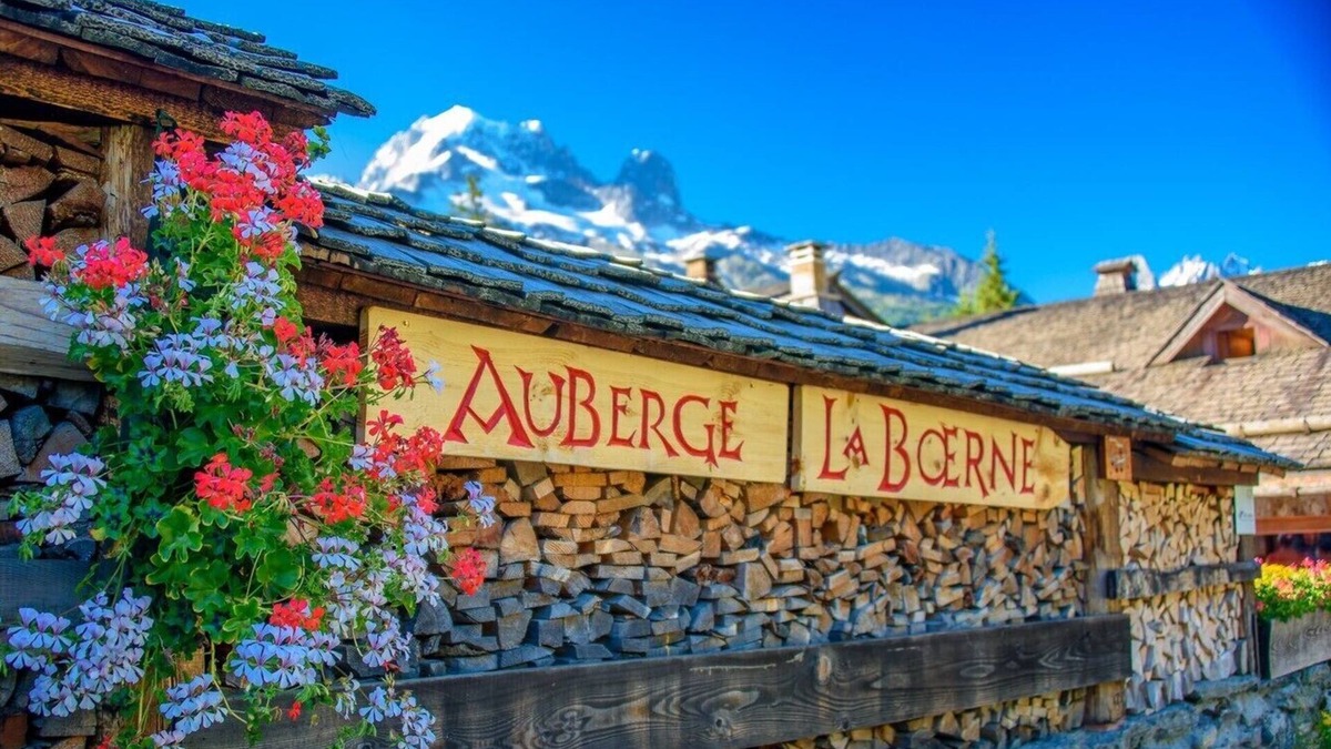 Montroc Ski Chalet | Gîte/Refuge de montagne 31 lits Magnifique vue chaîne du Mont Blanc