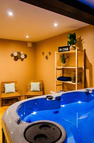 Hirtzfelden House | Gîte SPA de la Hardt - Jacuzzi intérieur privé