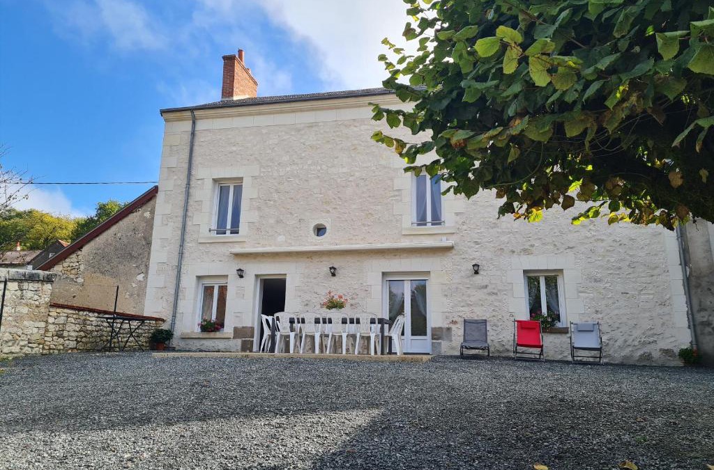 Lye House | Gîte spacieux près du zoo de Beauval avec cour privative, terrasse, et équipements complets - FR-1-591-371