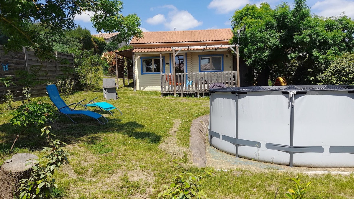Saint-Paulet House | Gîte Tout Confort Avec Piscine et Jardin Privé à la Campagne
