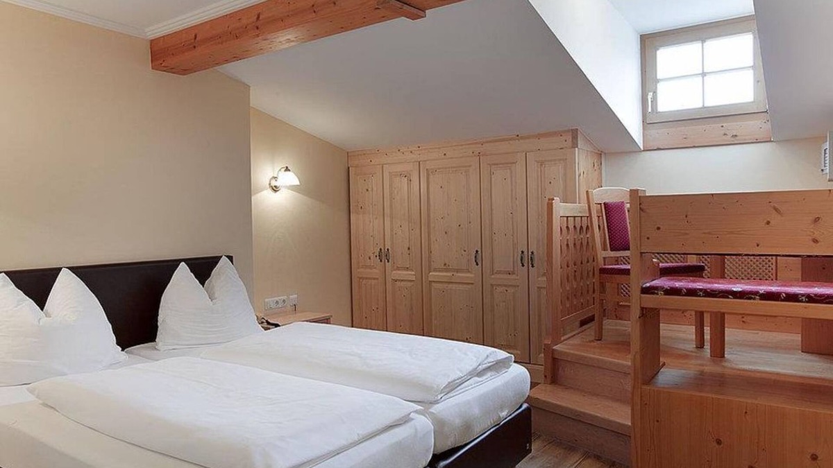 Edlbach House | Gable room with shower, WC - Hotel-Restaurant Sperlhof