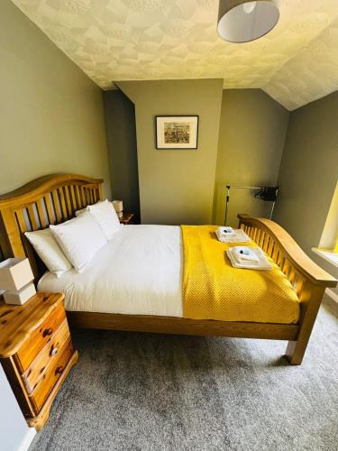 Abertillery House | Gaen - Ty Seren