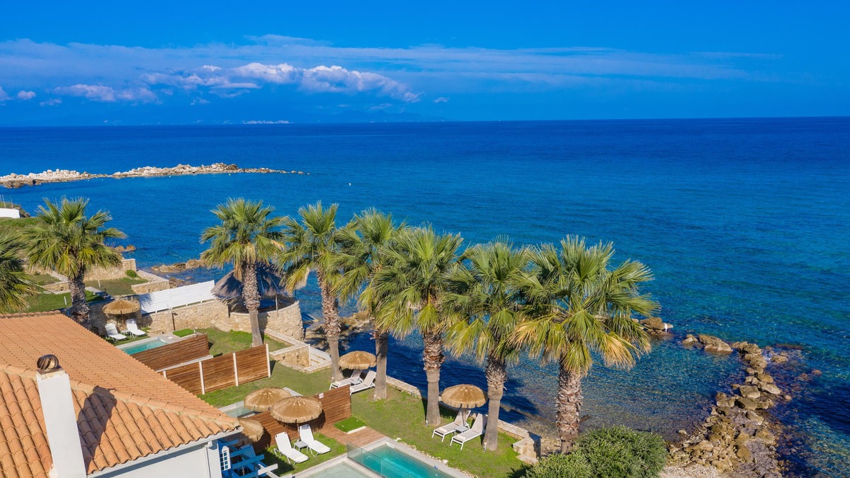 Drosia Villa | Gaia Deluxe SeaFront Villa, with Private Pool & Direct Access to the Beach