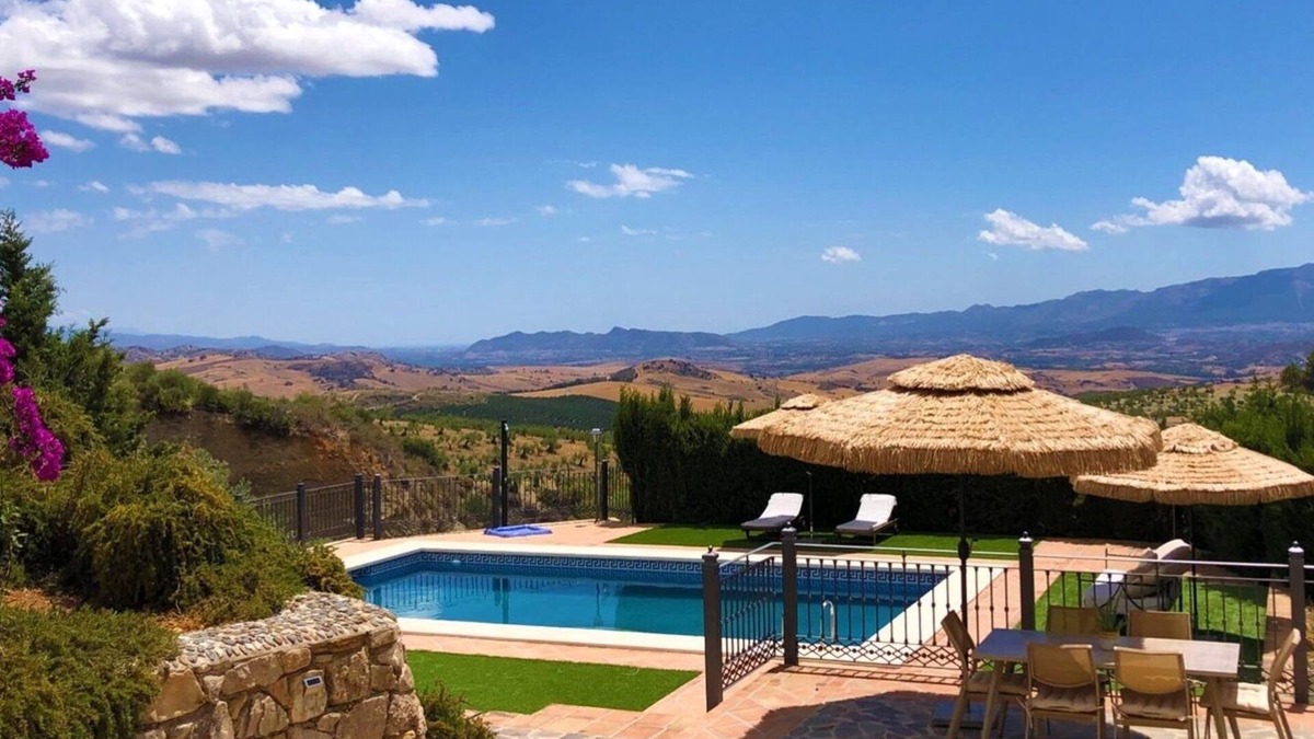 Alozaina Apartment | Gaia Home Alozaina by Ruralidays