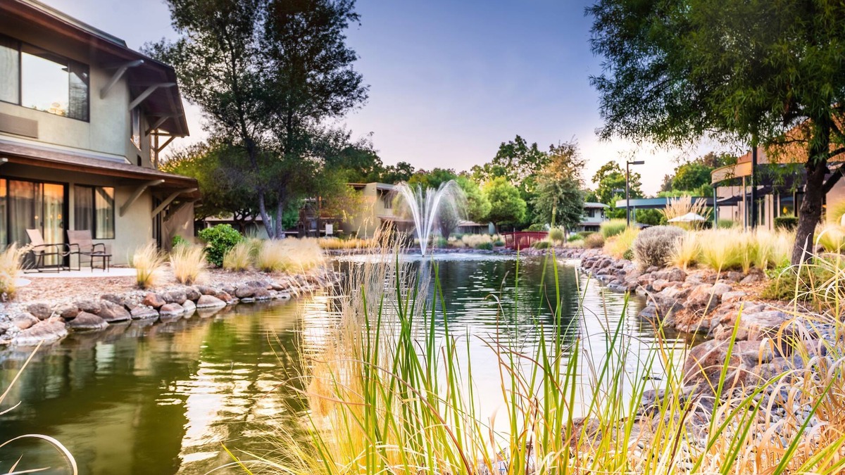 Cascade Hotel | Gaia Hotel & Spa Redding, an Ascend Collection Hotel