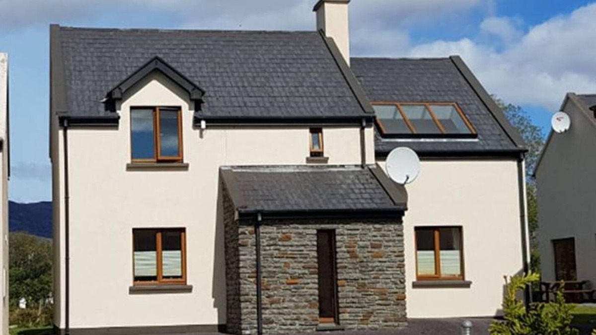 Sneem House | „Gairdín Beithe“- 10 Sneem LV - near the shore, idyllic mountain view, free WLAN