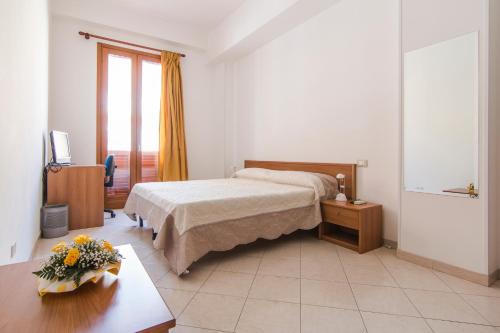 Pozzallo Apartment | Galatea appartamento grande - 4 camere con bagno privato, perfetto per gruppi
