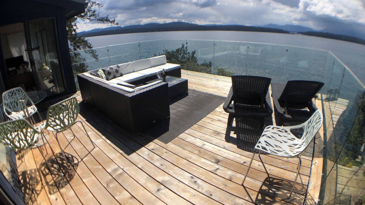 Galiano House | Galiano Point of View