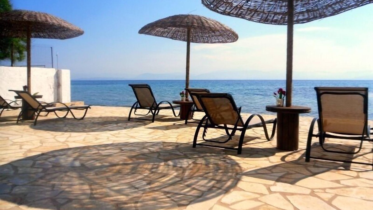 Messonghi House | Galini beach studios