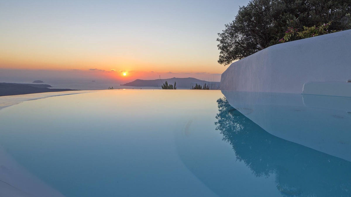 Firostefani Hotel | Galini Hotel