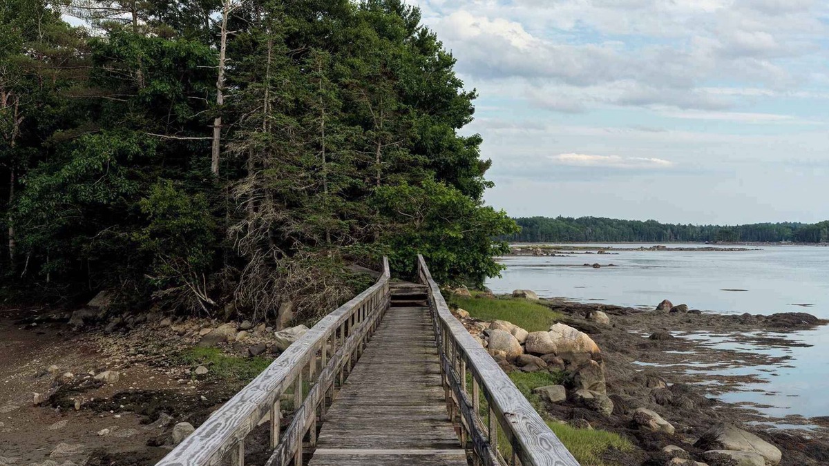 Penobscot House | Galleon's Lap: Design Featured Cabin on Waterfront