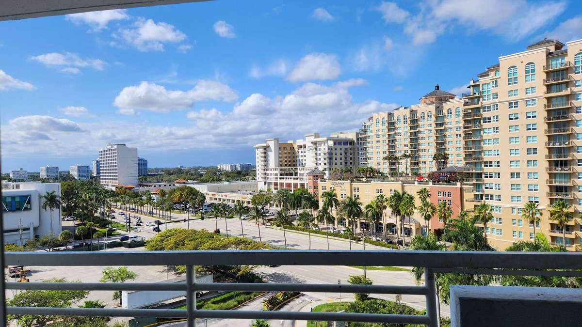 Birch Park Finger Streets Condo | GALLERYONE - DOUBLETREE HILTON SUITE brilliant Fort Lauderdale