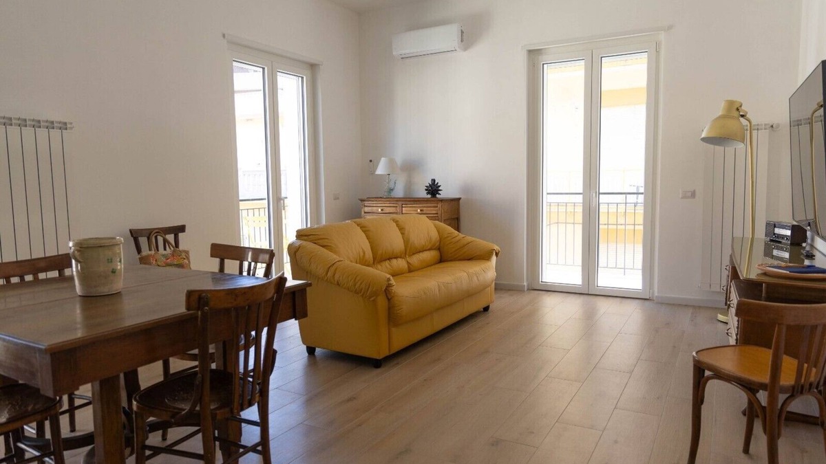 Soverato Marina Apartment | Galliano 51. On holiday in style.