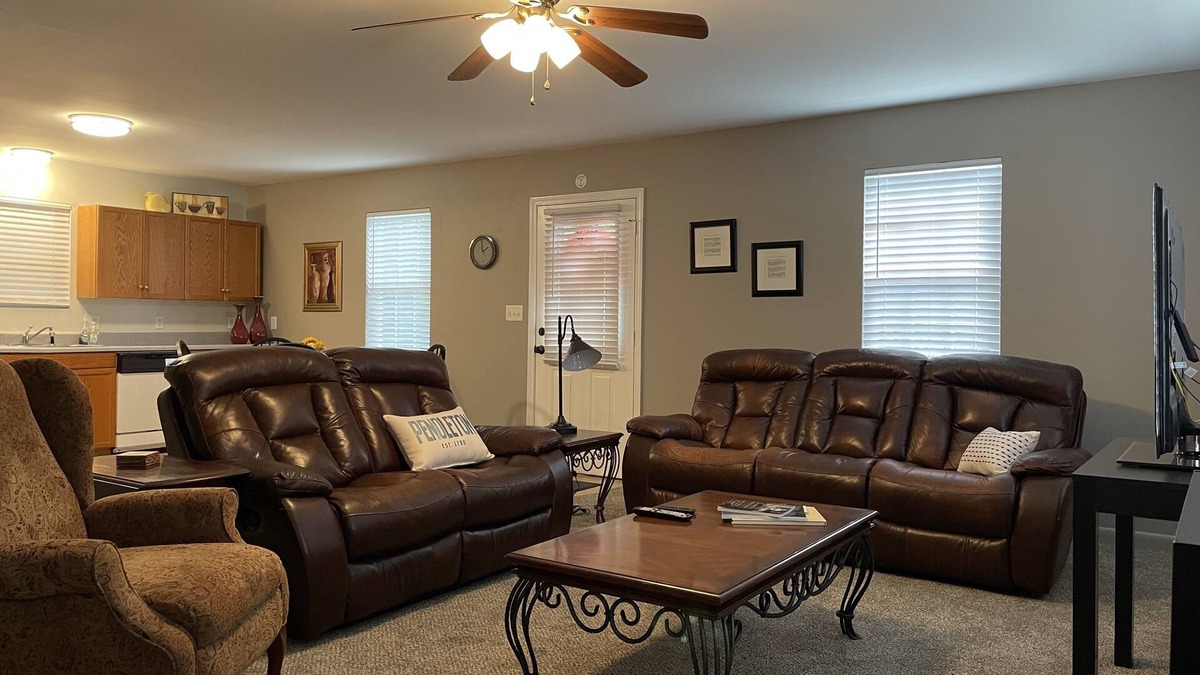 Pendleton House | Game Day Get a Way/Green Pond tournaments/Healthcare Travelers
