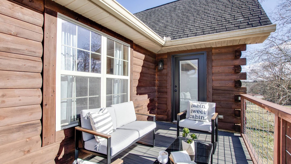 Mount Juliet Cabin | Game Night Ready-Cook with Ease-Sleep in Peace-Near Nashville/BNA