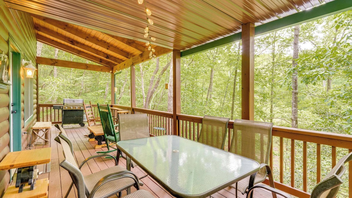 Unaka Cabin | Game Room & 3-Story Deck at Lake Hiwassee Hideaway